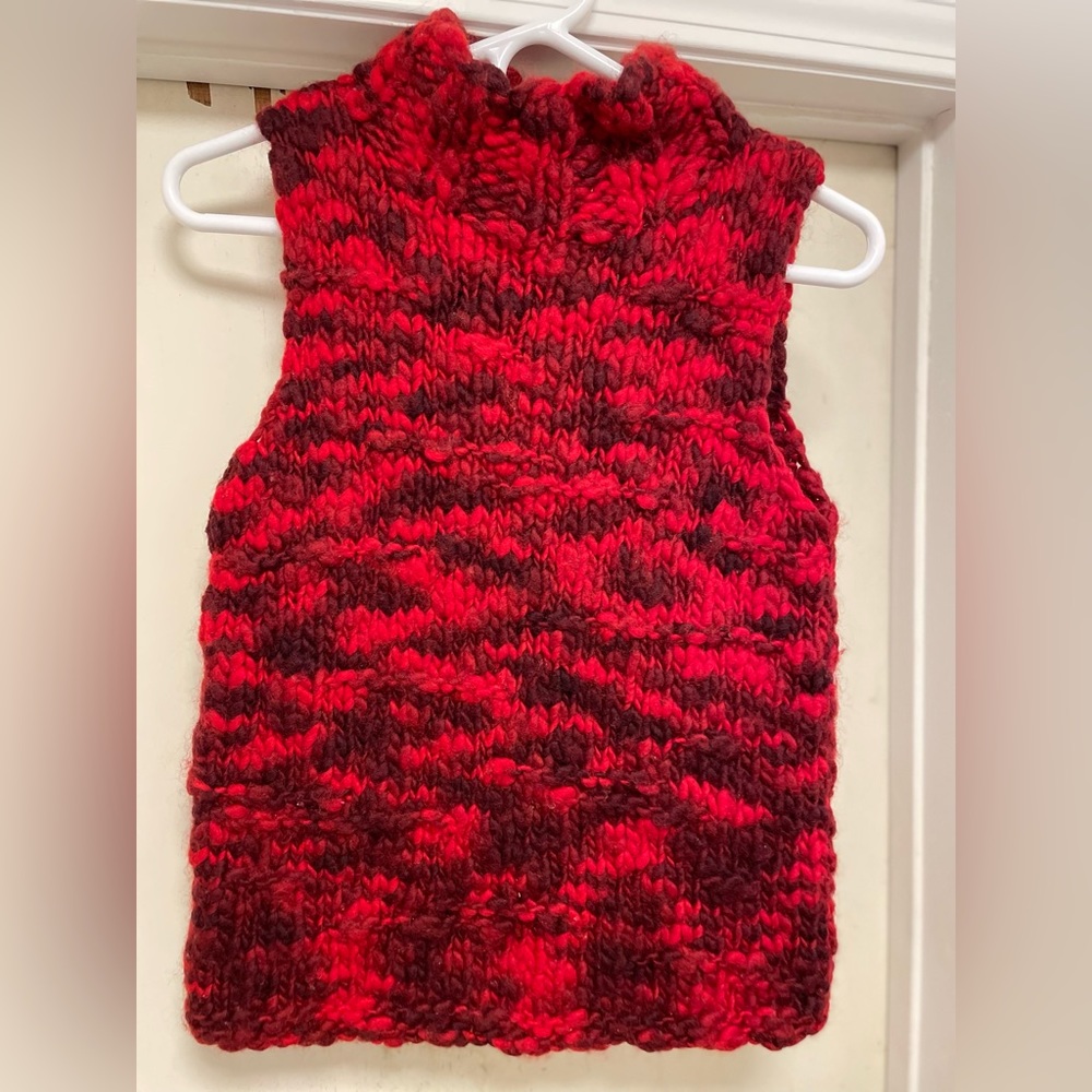 Classiques Entier 100% Wool Knitted Vest Size Small Thick Beautiful ❤️🖤NWOT - Picture 2 of 5